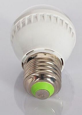 Yüksek Lümen 12W 1150LM IP45 Epistar Plastik Konut LED Küre Ampüller Fabrikalar
