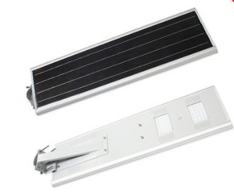 Enerji Tasarrufu 60W Soğuk Beyaz IP66 Açık Entegre Güneş LED Sokak Lambaları